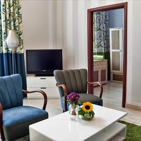 Апартаменти Apartament Chmielna Bis Варшава Екстер'єр фото