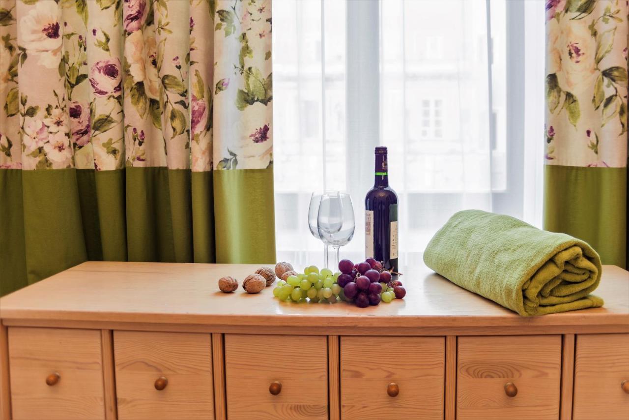 Апартаменти Apartament Chmielna Bis Варшава Екстер'єр фото