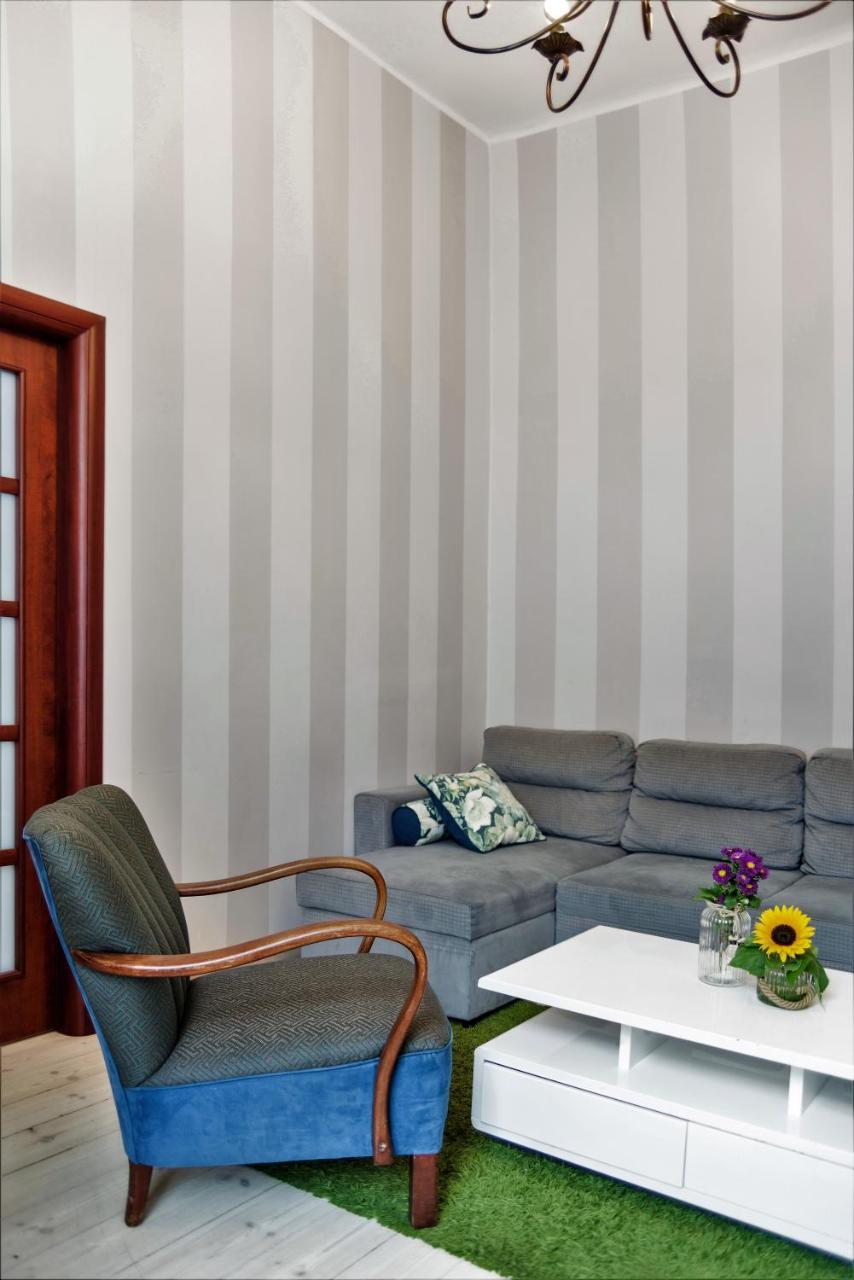 Апартаменти Apartament Chmielna Bis Варшава Екстер'єр фото